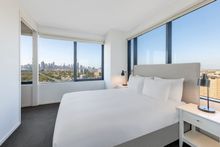 Oaks Melbourne Flemington Suites