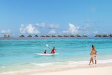 JW Marriott Maldives Resort & Spa - Family by the beach