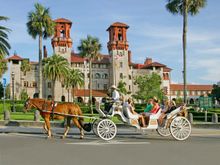 Carriage Tours and Casa Monica Hotel 