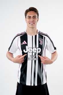 Kenan Yildiz of Juventus during the team portrait session on May 06, 2025 in Turin, Italy. (Photo by Daniele Badolato - Juventus FC/Juventus FC via Getty Images)