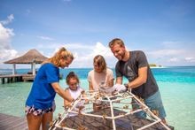 Sheraton Maldives Full Moon Resort & Spa - Family coral planting