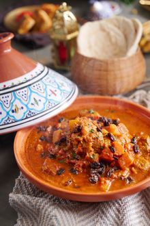 Café Kool aims to deliver an authentic Halal dining experience for the local Muslim community and travellers.