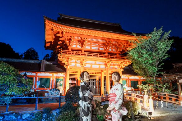 (Night Sightseeing) Kamigamo Shrine Summertime Light Display (Night Sightseeing) Kamigamo Shrine Summertime Light Display