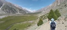 Approaching Latobah camp (3,530m)