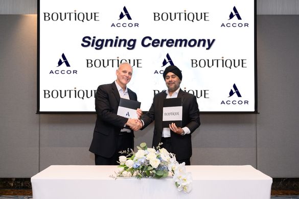 Garth Simmons, Chief Operating Officer of Accor's Premium, Midscale, and Economy Division in Asia and Prabsharan Singh Thakral, President and Group CEO, Boutique Corporation Public Company Garth Simmons, Chief Operating Officer of Accor's Premium, Midscale, and Economy Division in Asia and Prabsharan Singh Thakral, President and Group CEO, Boutique Corporation Public Company