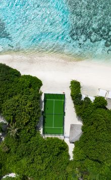 Le Méridien Maldives Resort & Spa_padel court