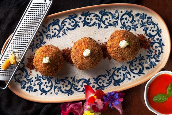 Arancini também está no menu do Bottega. Arancini também está no menu do Bottega.