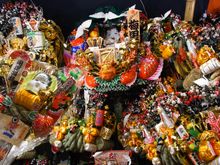 Tori-no-ichi Fair at Ootori Jinja Shrine  Tori-no-ichi Fair at Ootori Jinja Shrine