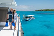 Couple on Lady Musgrave HQ Pontoon