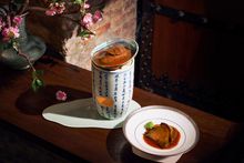 Charcoal-grilled New Zealand live abalone