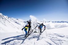Family skiing Ischgl 