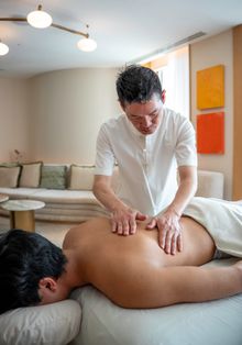 Master Eric Lee’s Meridian & Fascia Massage Techniques