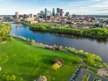 Minneapolis from Boom Island and the Mississippi River