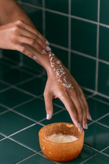 SALT Equilibrium Spa - Salt Scrub