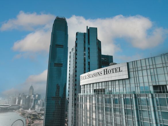 Five-Star Luxury Hotel in Hong Kong by the Victoria Harbour