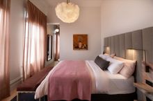 The Queenscliff Hotel (Teddy Bear Magnolia Suite)