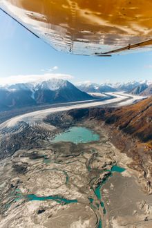 Flightseeing over Mount Logan, Yukon