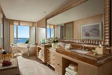 Earl Suite Luxurious Bathroom - The Mulia