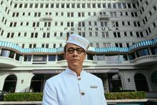 Felix, The Peninsula's forever-dapper concierge, page, and driver, stands before The Peninsula Hong Kong's iconic façade, looks straight into the lens, and offers his heartfelt truth: “After all, there is no greater luxury than time.”
