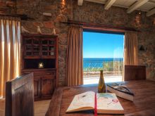 Highlight the property's unique selling points