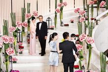 Celebrate Life's Milestone Events at InterContinental Hong Kong (Make a grand entrance on the White Marble Staircase)