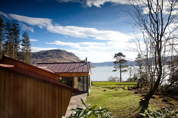 Knoydart Hide and views