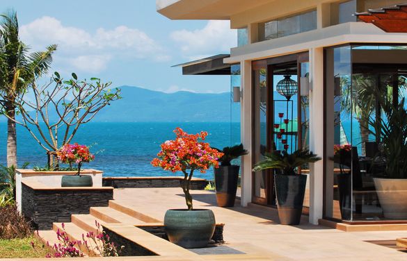 Lotus Beach Villa, 5-bedrm villa with sea view