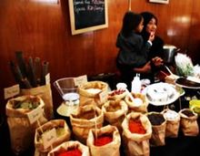 Cape Malay spice stall. Image courtesy of Cape Town Tourism.