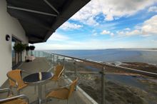 Wow is a stunning contemporary two bedroom coastal apartment, which overlooks the glorious golden sands of Westward Ho! beach.  