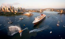 Queen Mary 2 arrives in Sydney