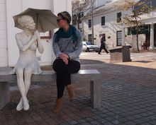 Come sit statue- Stellenbosch