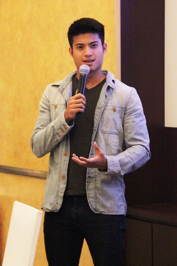 Mikael Daez