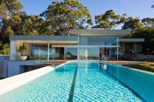 http://www.luxehouses.com.au/the-walker-house/