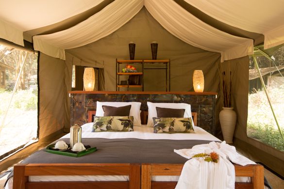 Namiri-Plains-Guest-Tent-Interior