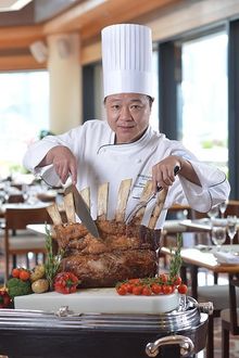 Harbourside - Sunday Champagne Brunch (US Long Bone-in Beef on Carving Trolley)