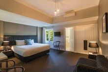 BEST WESTERN Yarra Valley, a distinct BEST WESTERN hotel type on the banks of the Yarra River in Victoria's leading wine region.