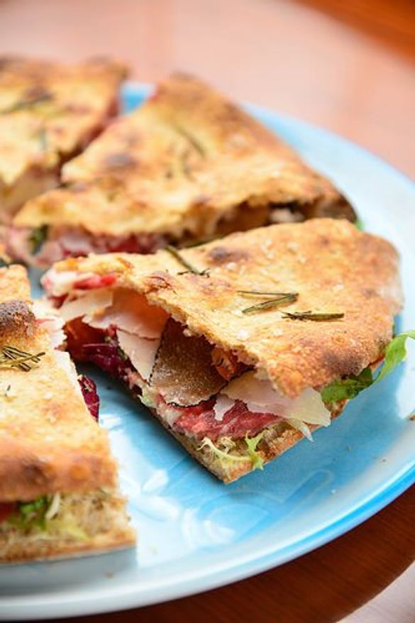 InterContinental Hong Kong's Lobby Lounge - An Authentic Slice of Italy - Pizza Scrocchierella 