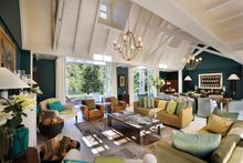 Alan Pye Cottage Lounge
