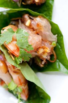 Miang of prawns and pomelo