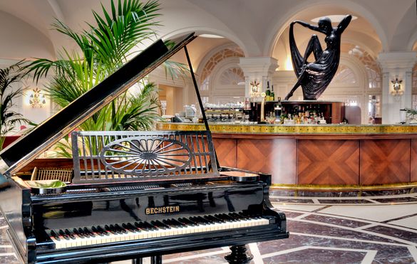 Palm Court Lounge at Phoenicia Hotel