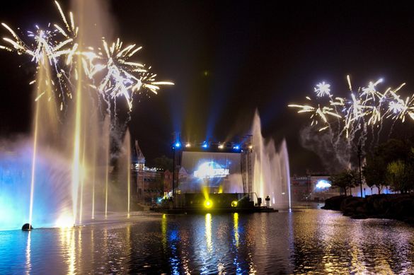 Universal Orlando Resort offers two new dining experiences for guests at its Universal Studios Park. The Superstar Character Bre