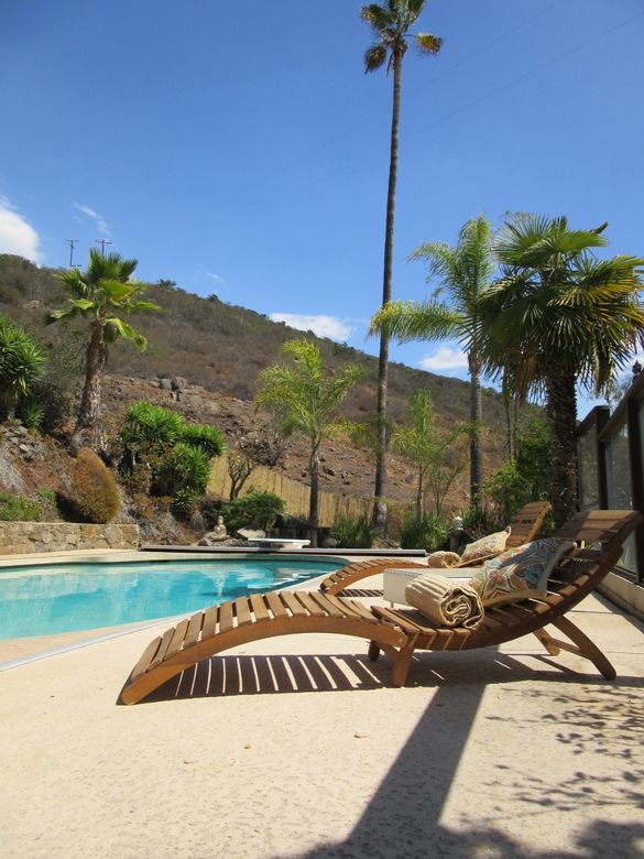 Southern California Azul Yoga & Pilates retreat pool area