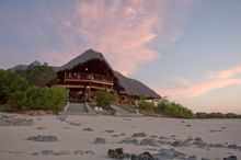 Anantara Medjumbe - Main building 