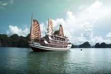 Vietnamese Junk, Halong Bay