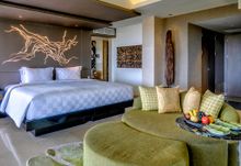 Each of RIMBA's rooms and suites has its own original artwork handcrafted from driftwood by Balinese artisans.