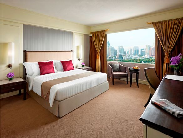 Dusit Thani Bangkok has recently revealed its new Holiday Shopping Special package.
