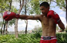 Anantara's Muay Thai Expert Tanaphong Khunhankaew #3