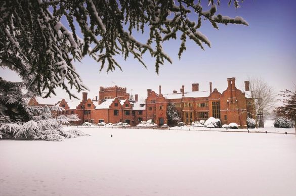 Magical Hanbury Manor in the snow