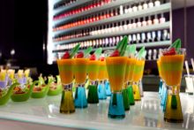 Winter Spa-rty packages in the chic Nail Lounge of MiraSpa are the perfect choice for glamorous groups of ladies craving for swe