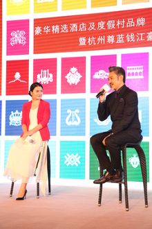 [L to R] Vice President of Sales and Marketing for Starwoods Hotels and Resorts Greater China Wendy Huang and The Luxury Collect
